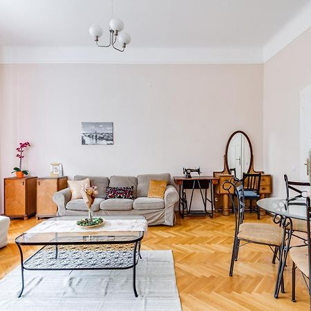 Vintage Apartment In The Jewish Quarter بودابست المظهر الخارجي الصورة