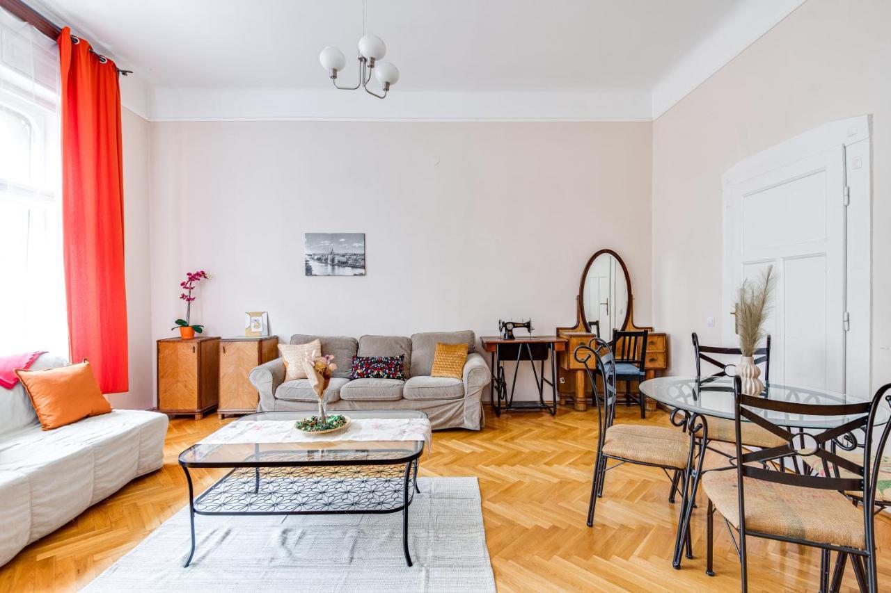 Vintage Apartment In The Jewish Quarter بودابست المظهر الخارجي الصورة